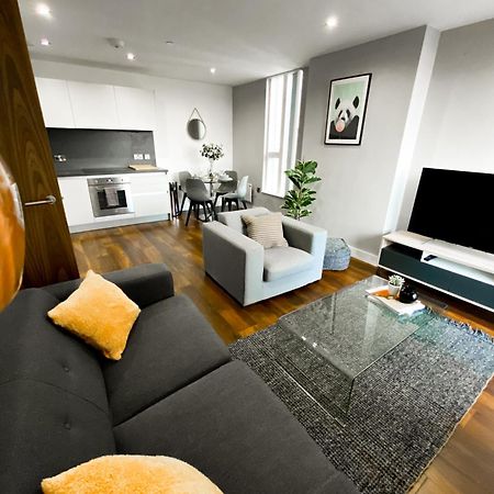 The Panda - Modern 2 Bedroom Apt In Manchester City Centre エクステリア 写真